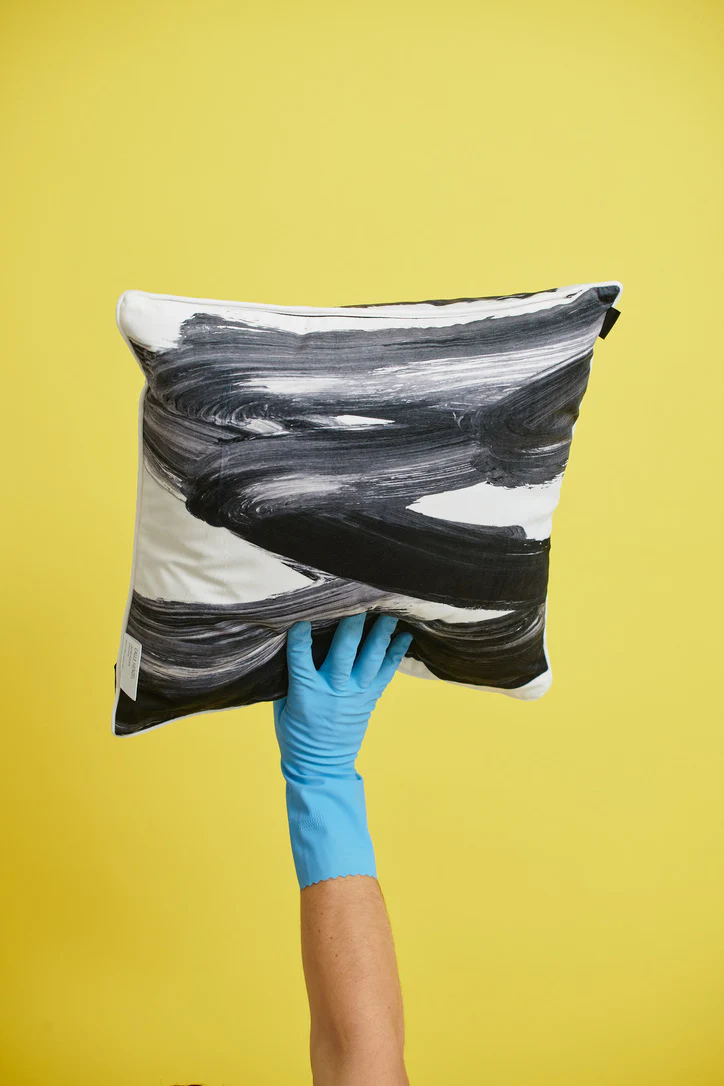 CALLE HENZEL UNTITLED (1956), 2019 Art Pillow for Henzel Studio - Image 2
