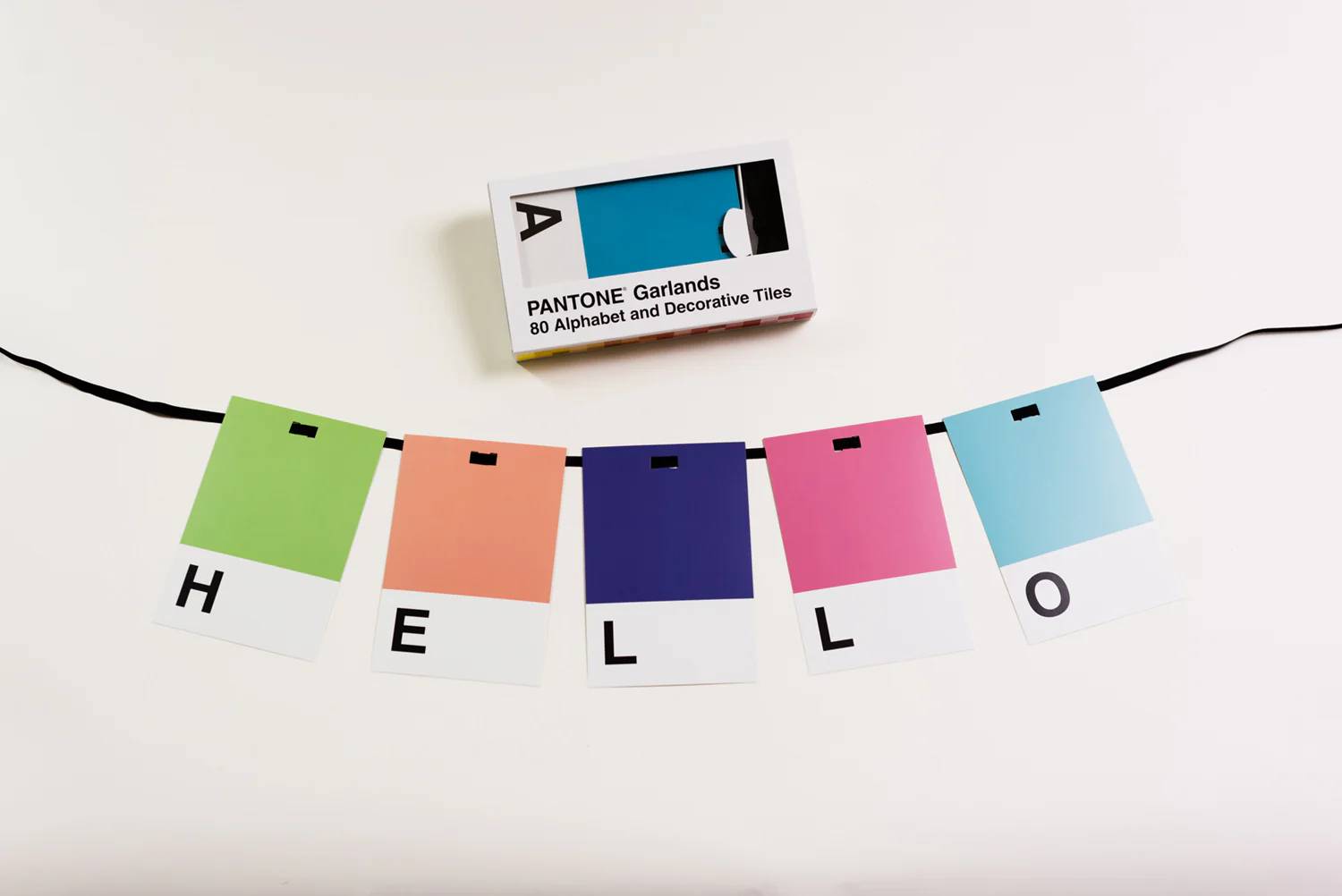 Pantone Garlands: 80 Alphabet and Decorative Tiles - Image 3