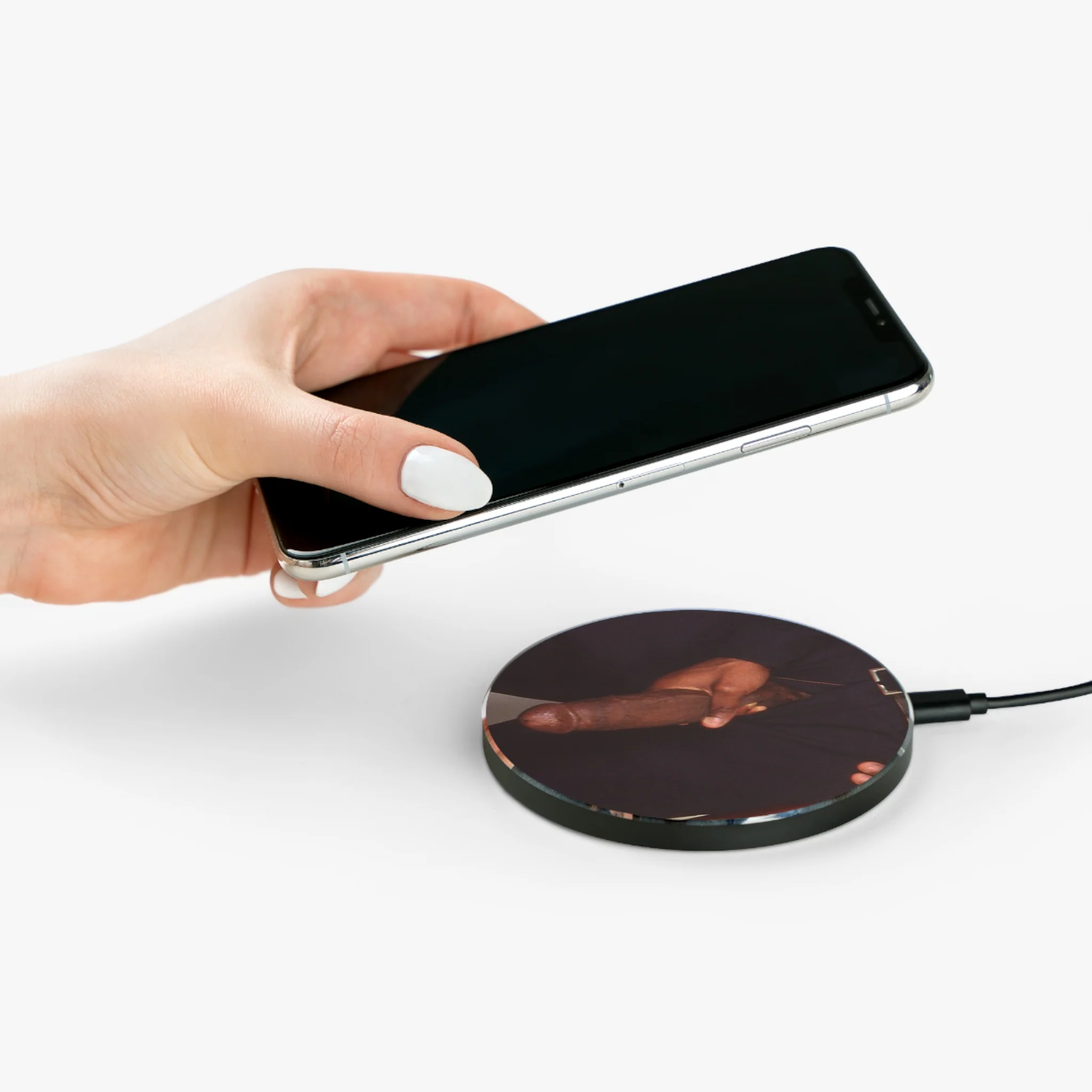 DICK OFFICER Wireless Charger by CHUCK X CULTUREEDIT - Image 4