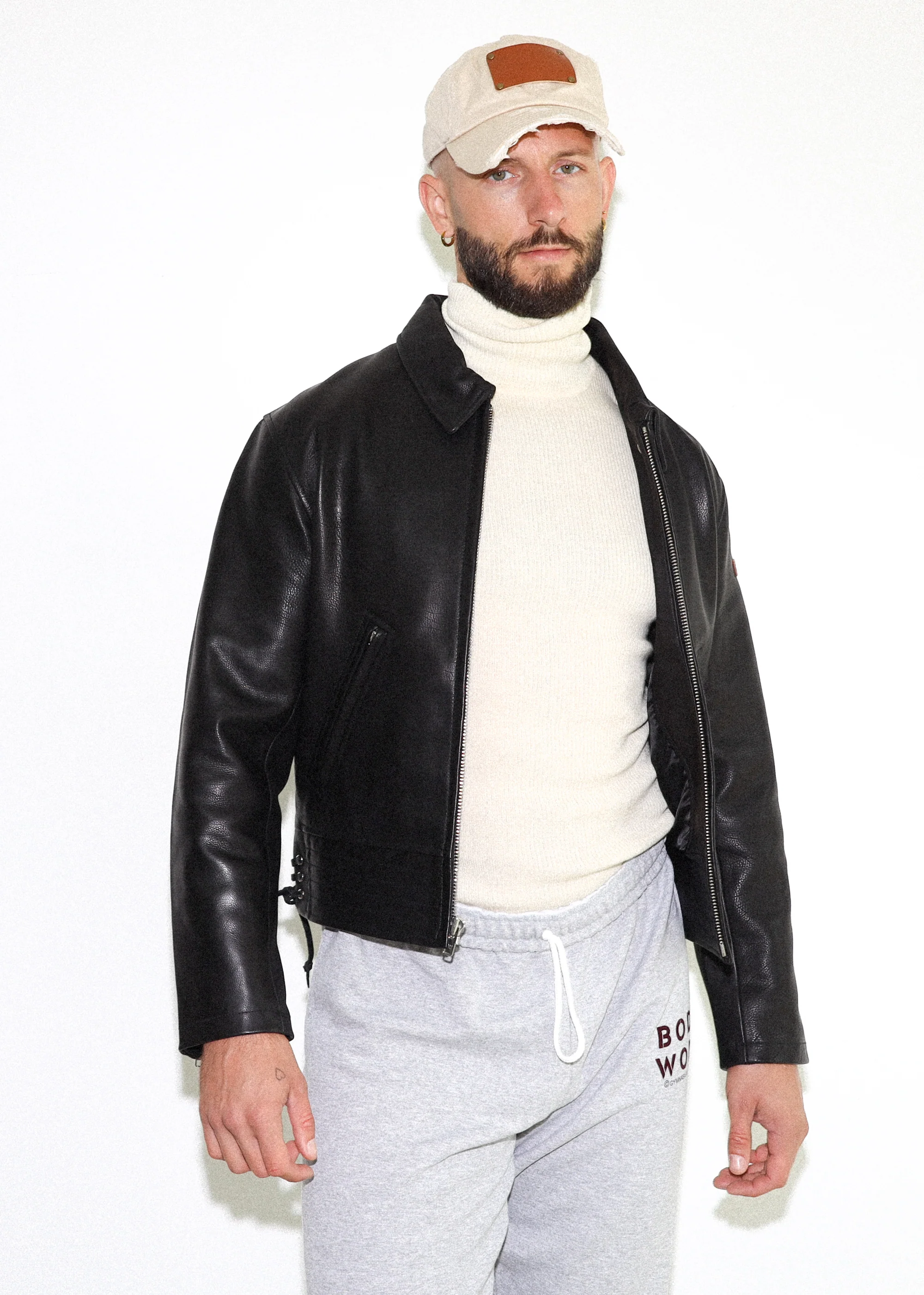 GYMNASIUM THE DISTRESSED CAP KHAKI - Image 16